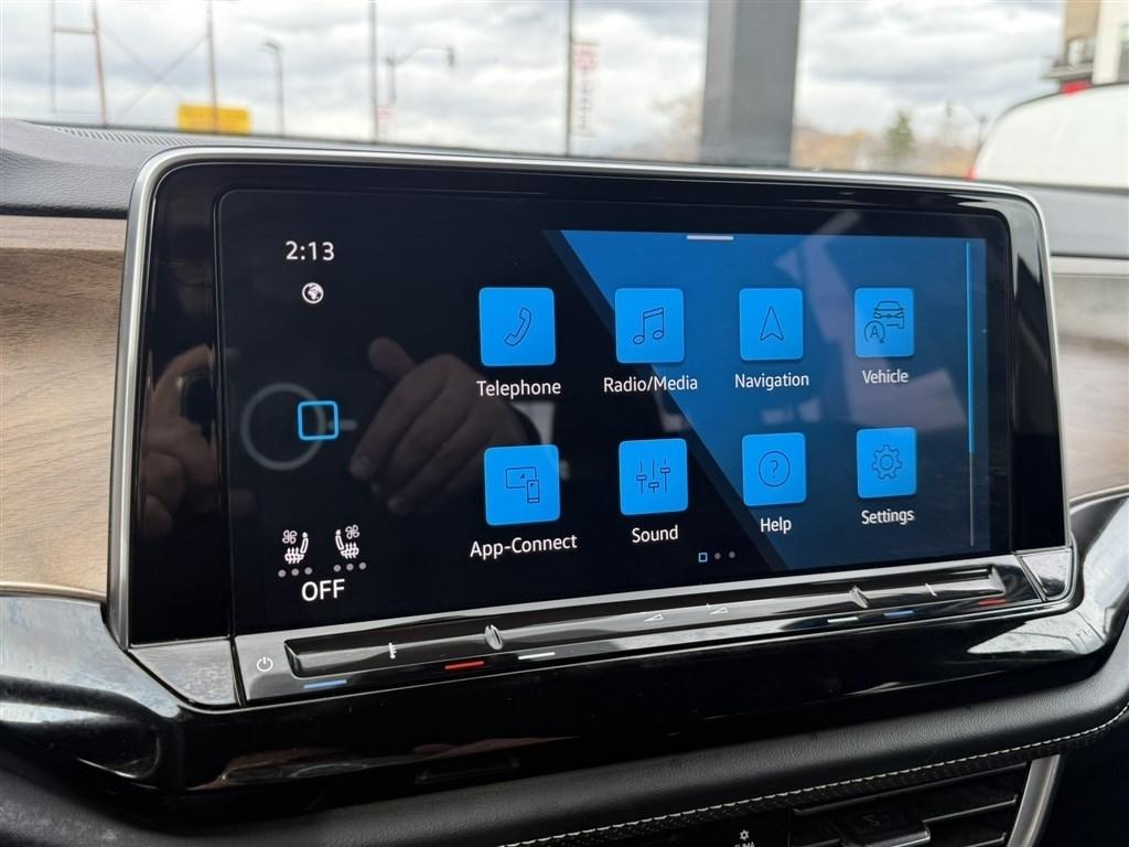 Volkswagen Atlas 2.0T SE w/Technology 4MOTION 2024