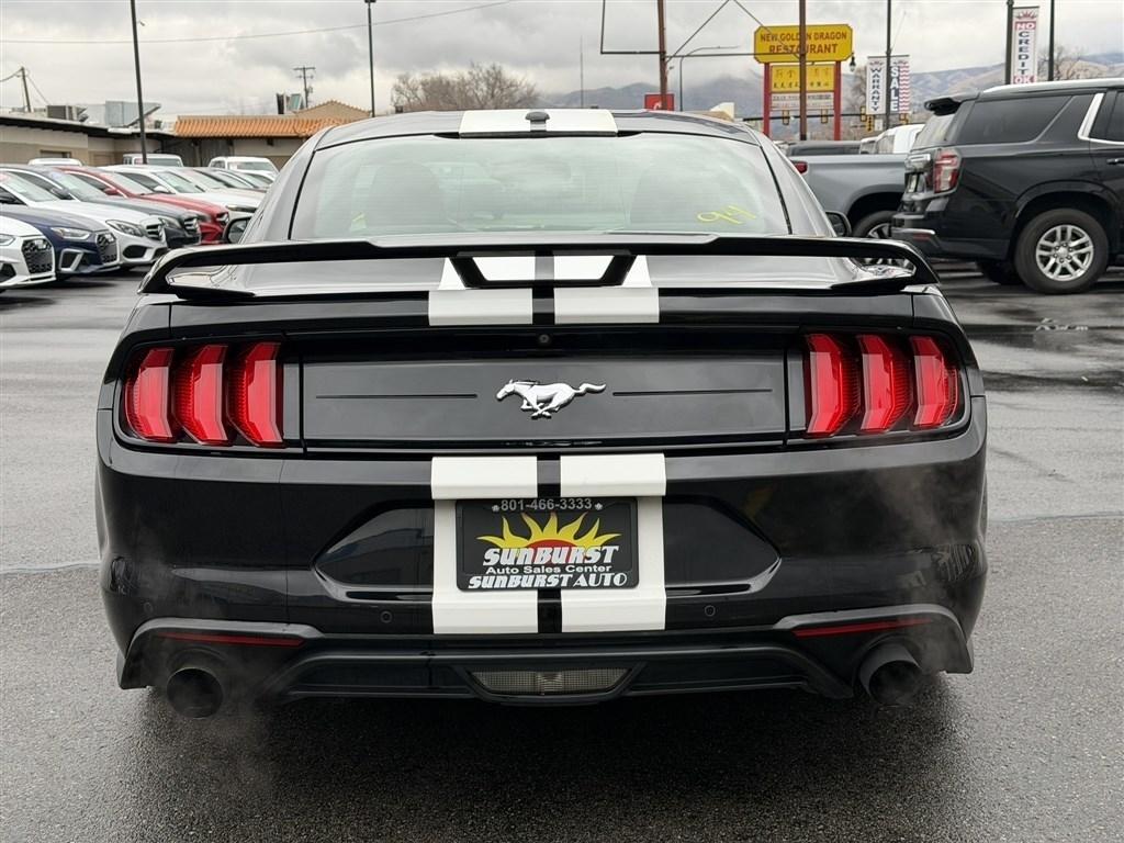Ford Mustang EcoBoost Fastback 2018