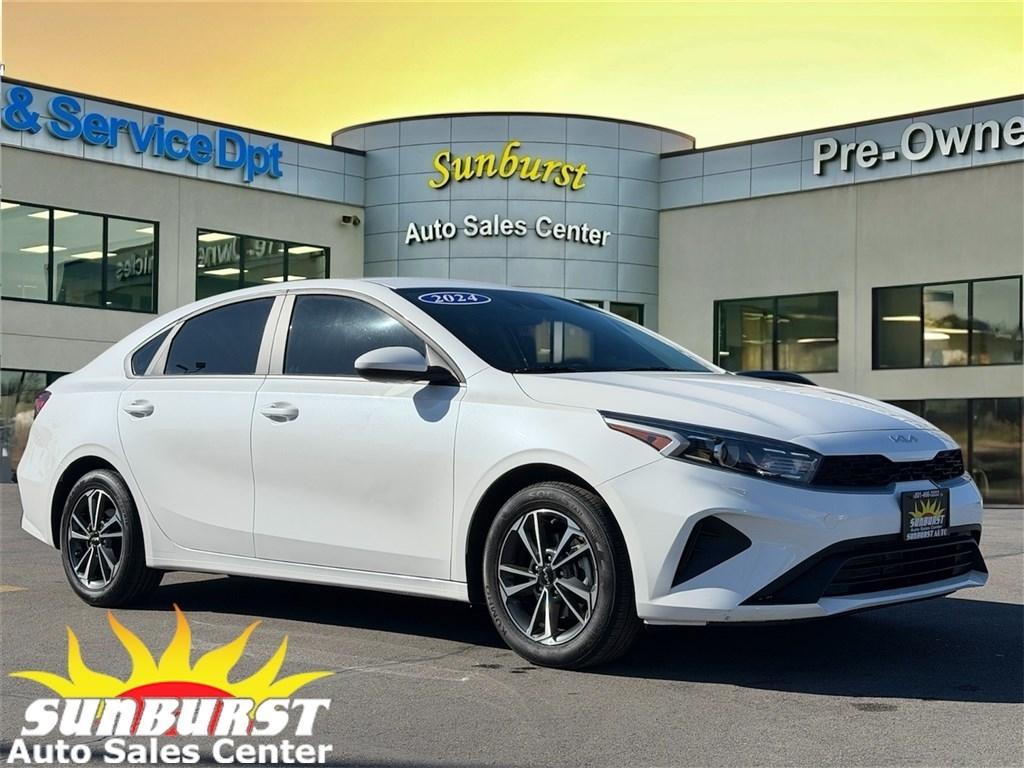 2024 Kia Forte LXS IVT