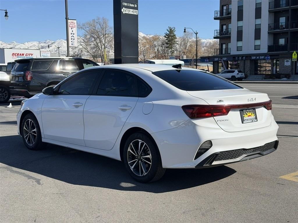 Kia Forte LXS IVT 2024