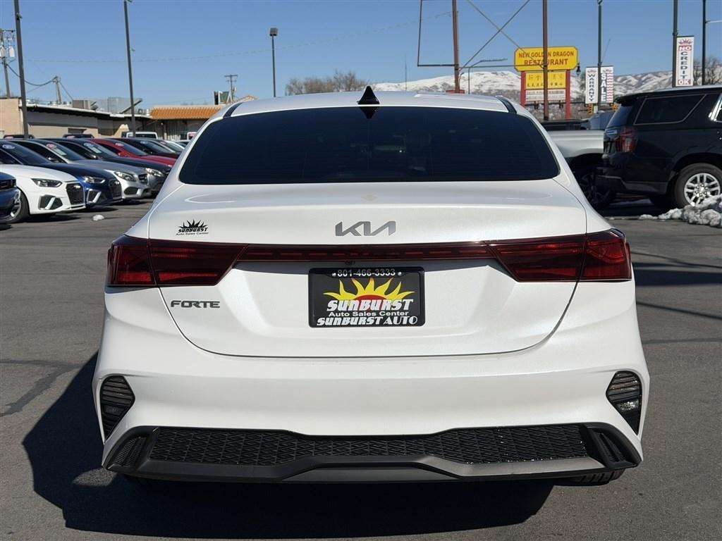 Kia Forte LXS IVT 2024