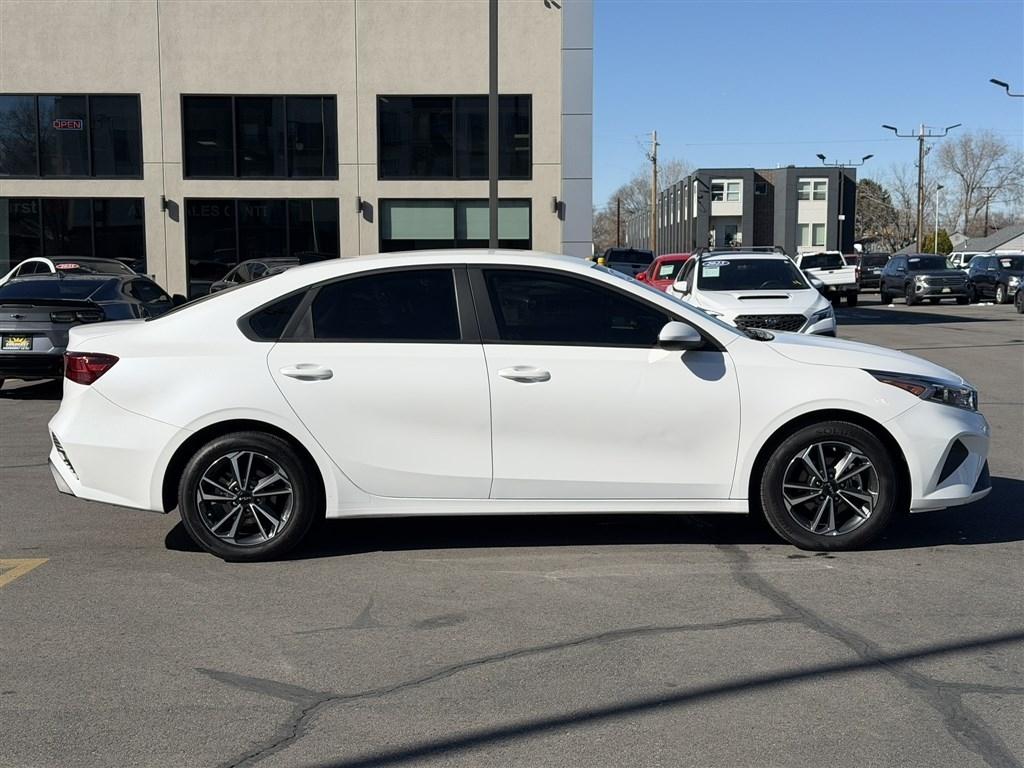 Kia Forte LXS IVT 2024