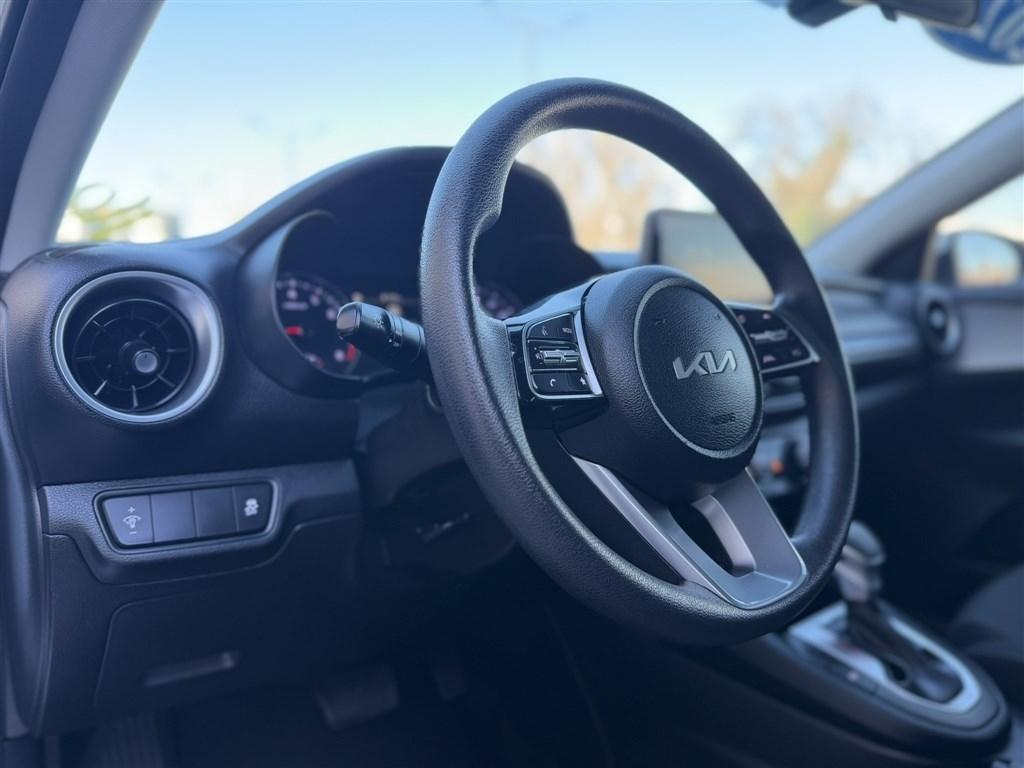 Kia Forte LXS IVT 2024