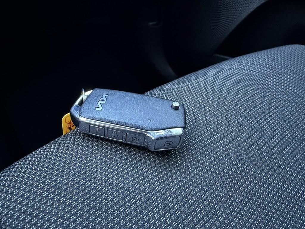 Kia Forte LXS IVT 2024