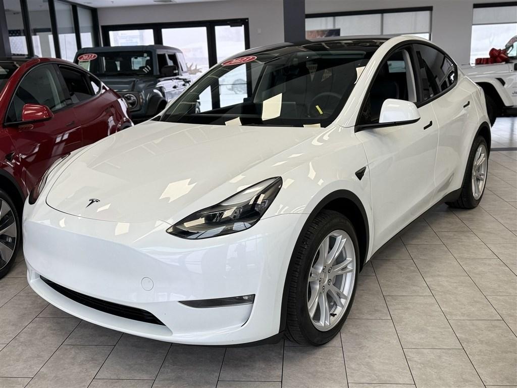 Tesla Model Y Long Range AWD 2023