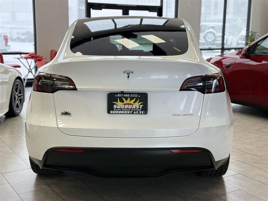 Tesla Model Y Long Range AWD 2023