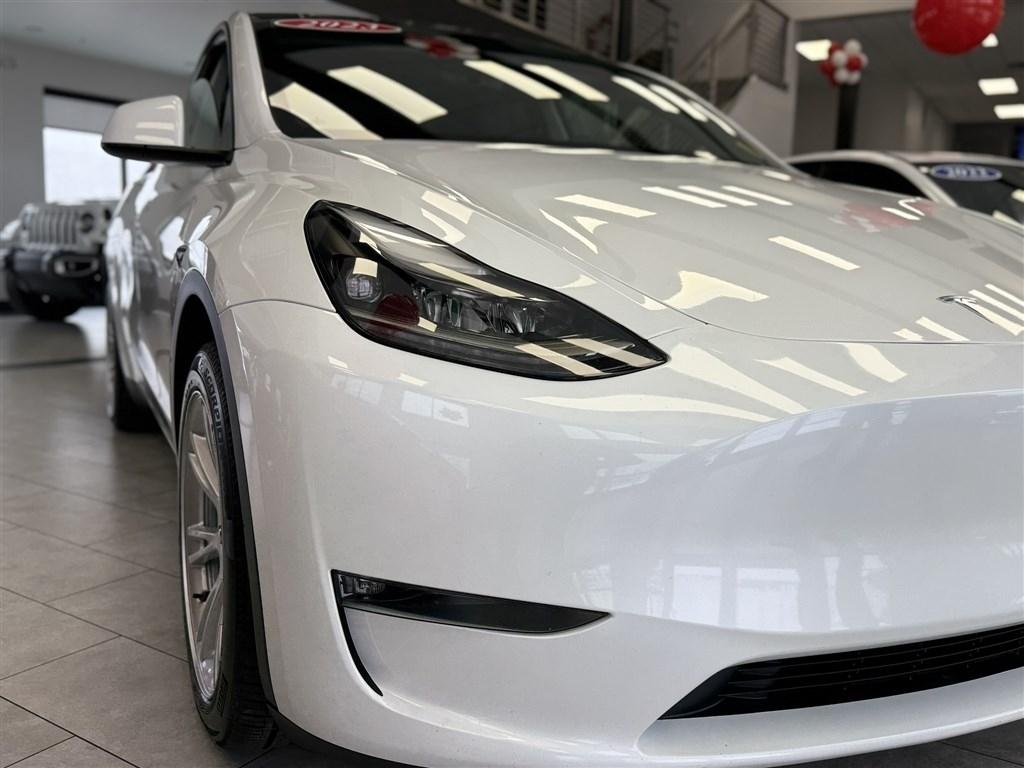 Tesla Model Y Long Range AWD 2023