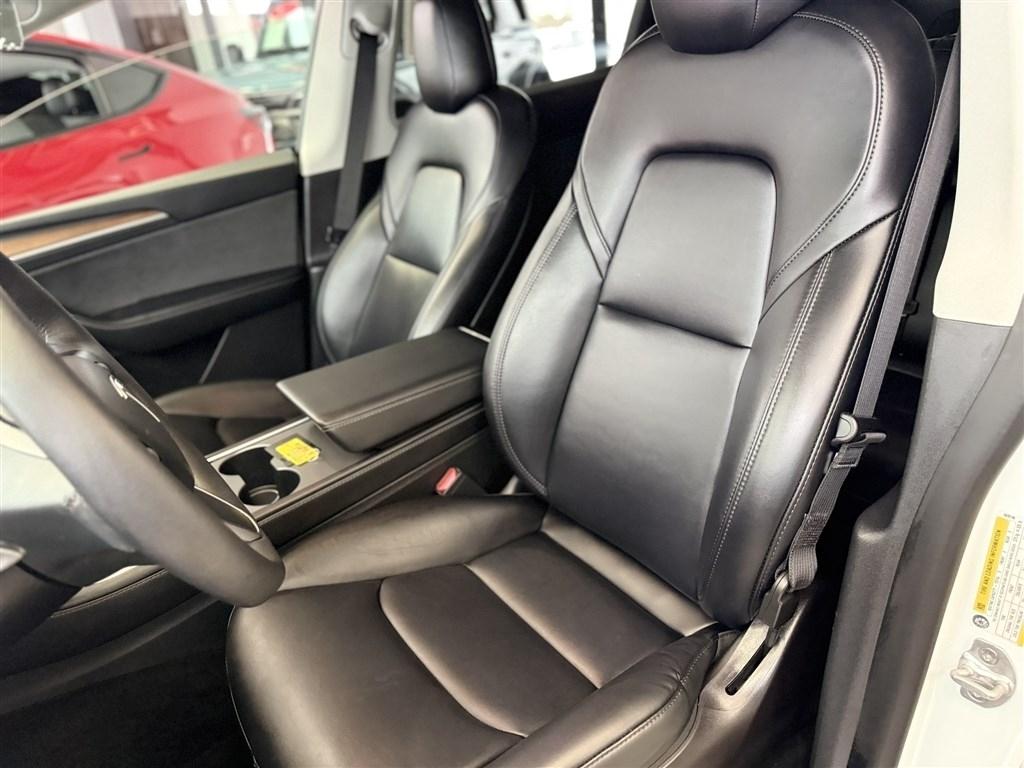 Tesla Model Y Long Range AWD 2023