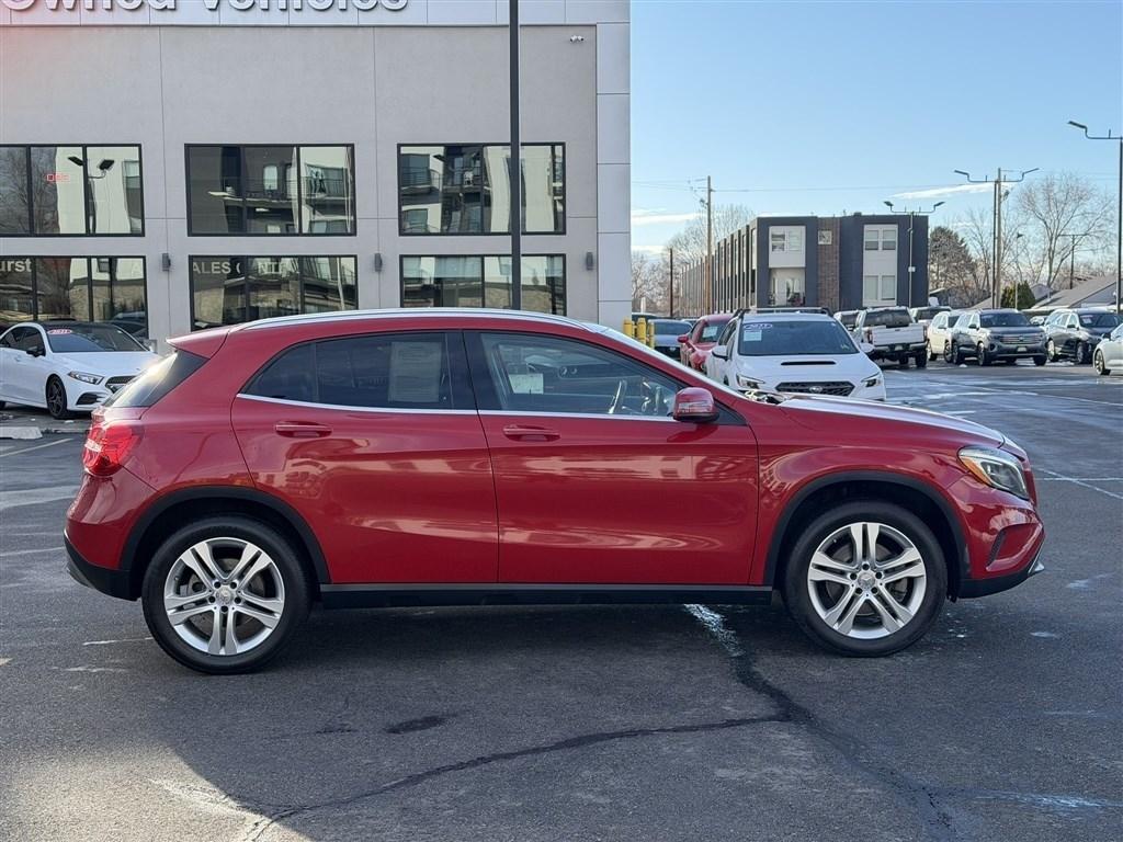 Mercedes-Benz GLA 4MATIC 4dr GLA 250 2016