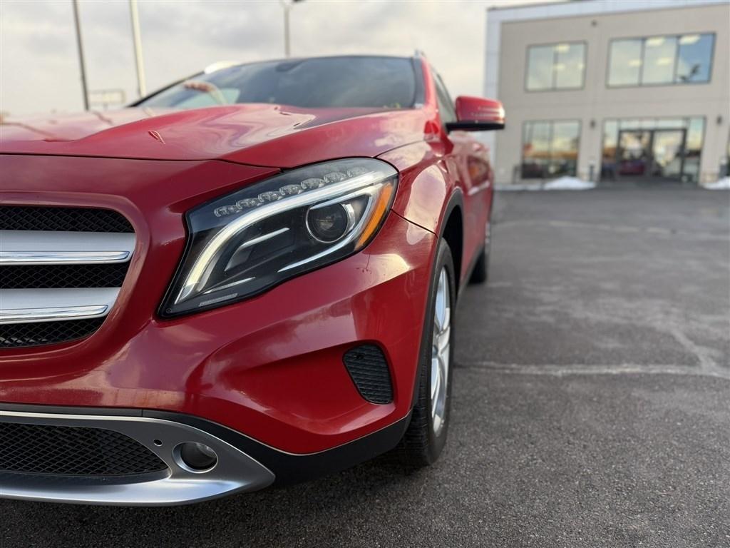 Mercedes-Benz GLA 4MATIC 4dr GLA 250 2016