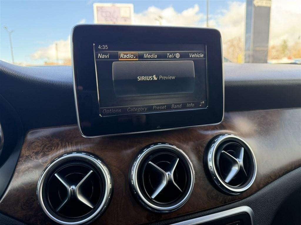 Mercedes-Benz GLA 4MATIC 4dr GLA 250 2016