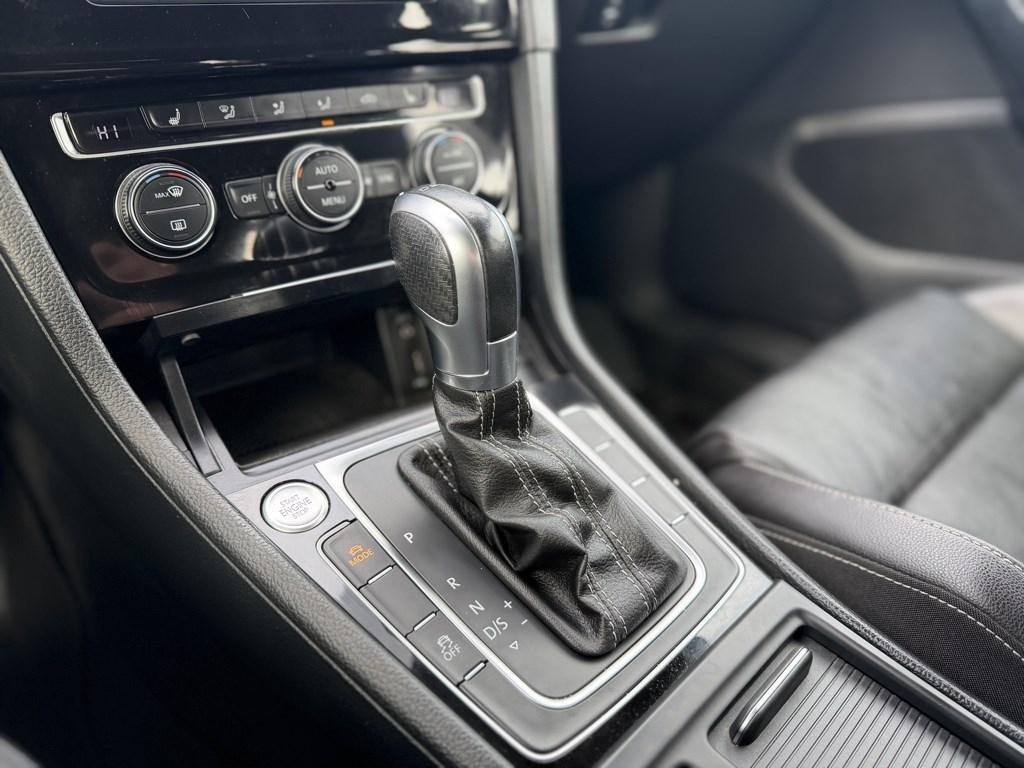 Volkswagen Golf R 4dr HB DSG 2016