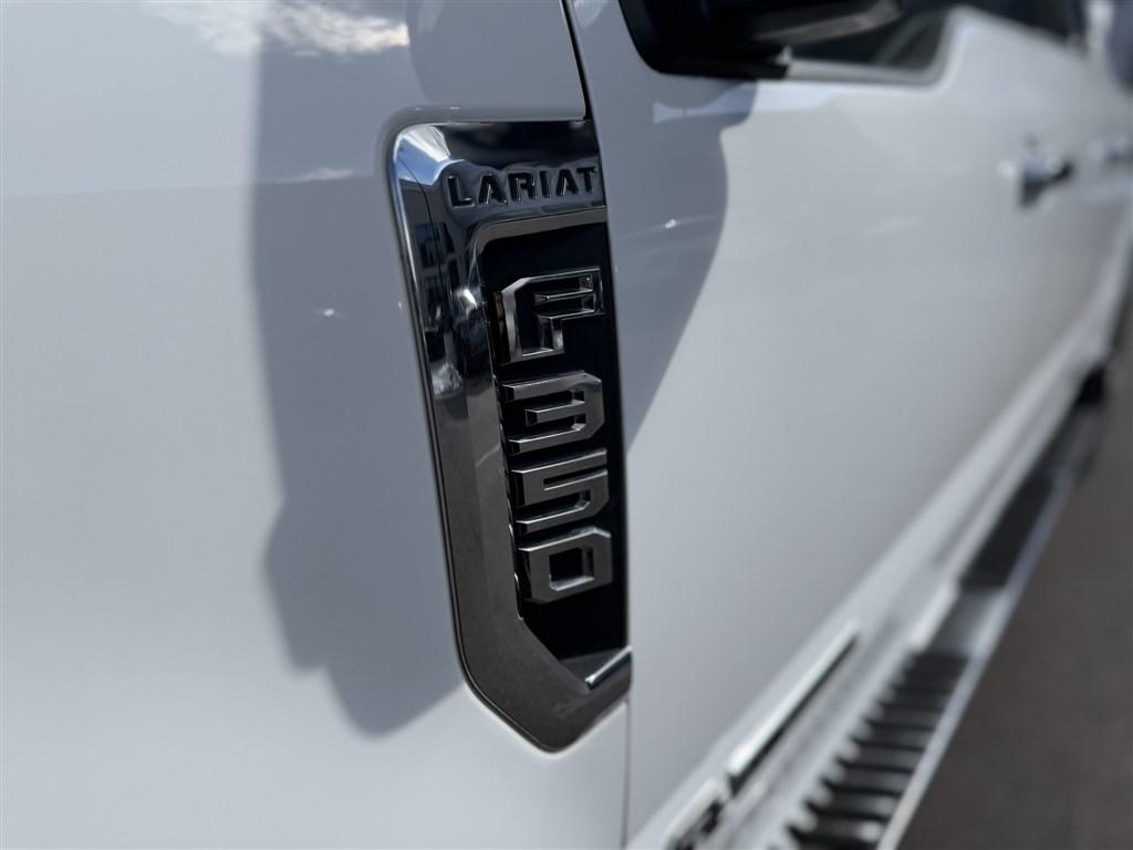 Ford Super Duty F-350 SRW XL 4WD Crew Cab 6.75' Box 2022