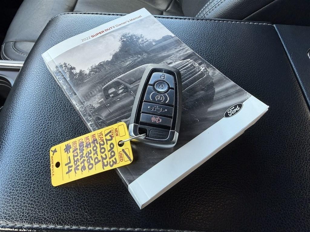 Ford Super Duty F-350 SRW XL 4WD Crew Cab 6.75' Box 2022