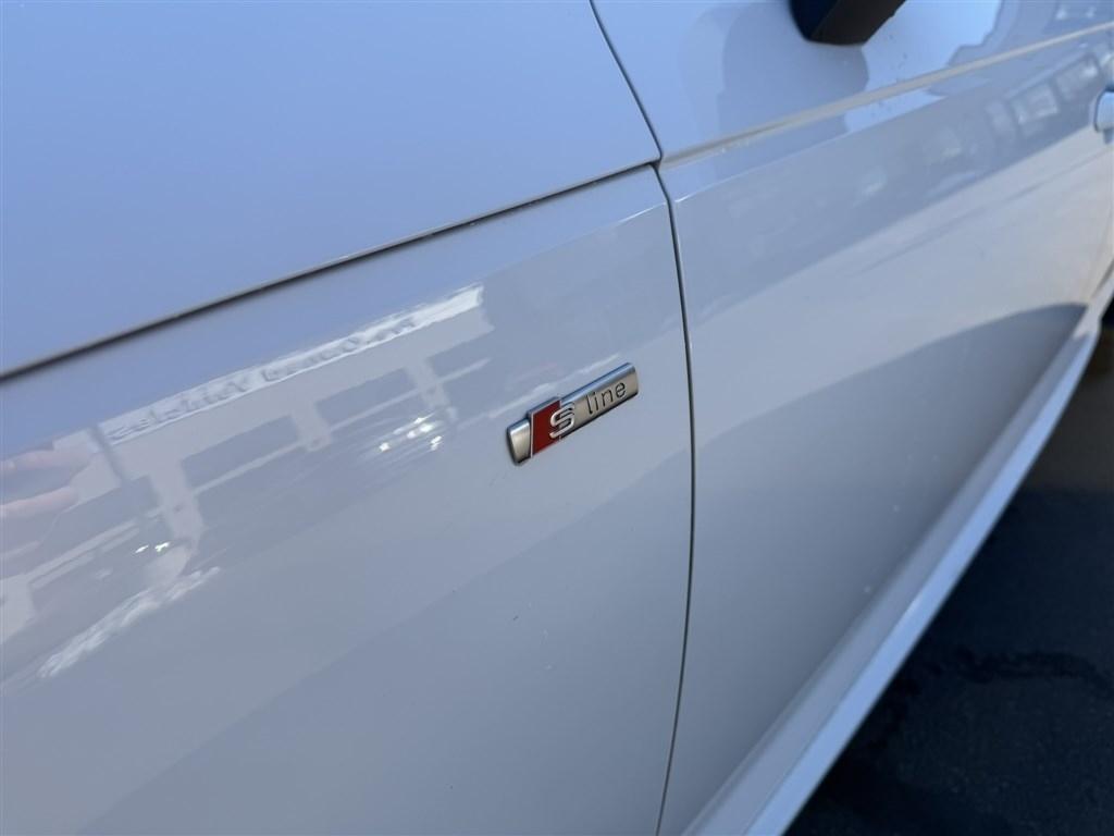 Audi A4 2.0 TFSI Auto Premium Plus quattro AWD 2017