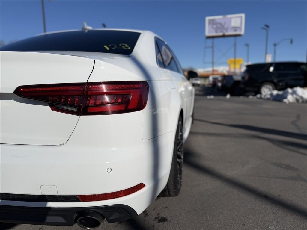 Audi A4 2.0 TFSI Auto Premium Plus quattro AWD 2017