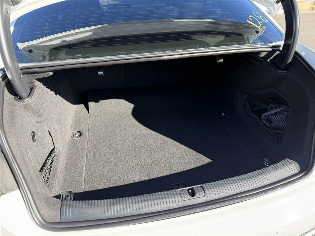 Audi A4 2.0 TFSI Auto Premium Plus quattro AWD 2017