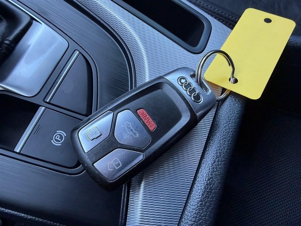 Audi A4 2.0 TFSI Auto Premium Plus quattro AWD 2017