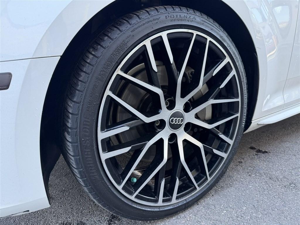 Audi A4 2.0 TFSI Auto Premium Plus quattro AWD 2017