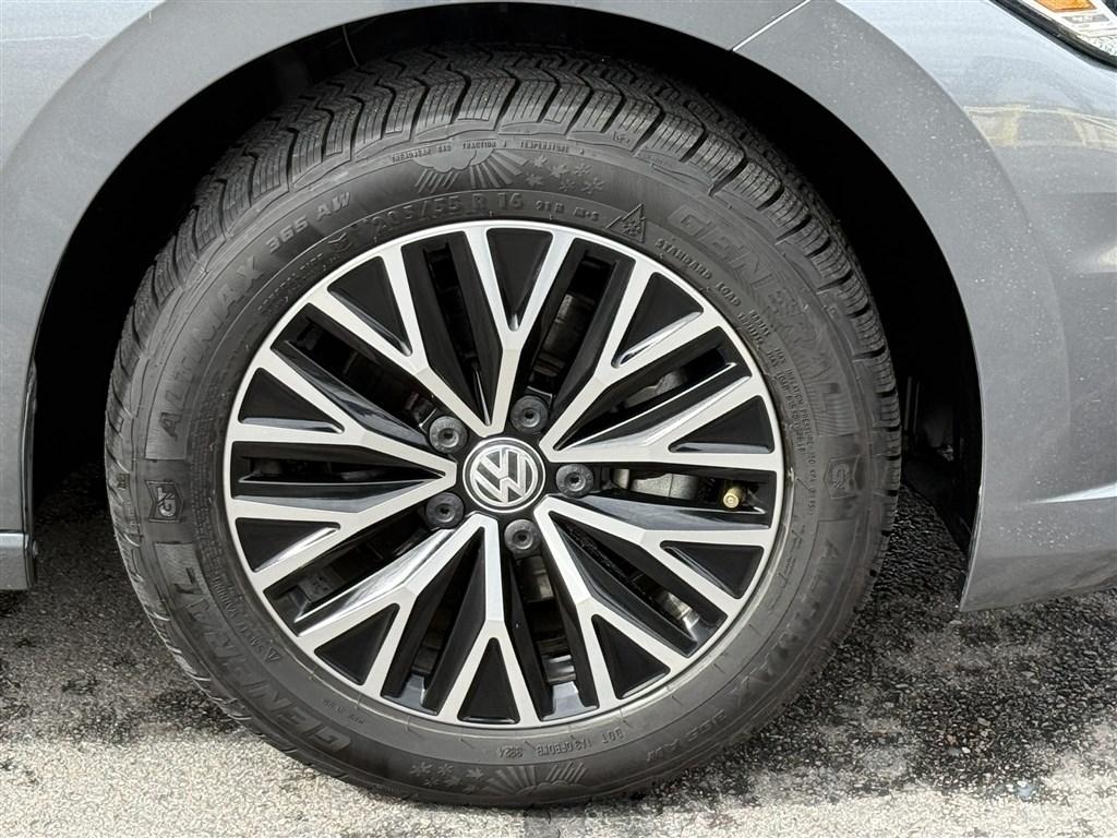 Volkswagen Jetta R-Line Manual 2021