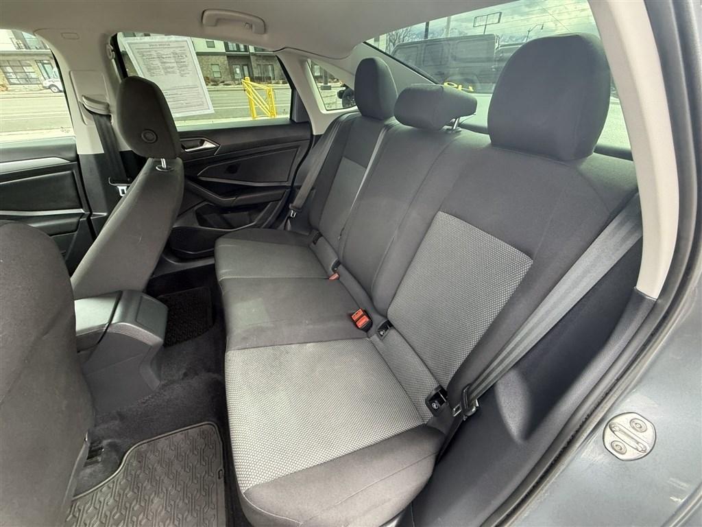 Volkswagen Jetta R-Line Manual 2021