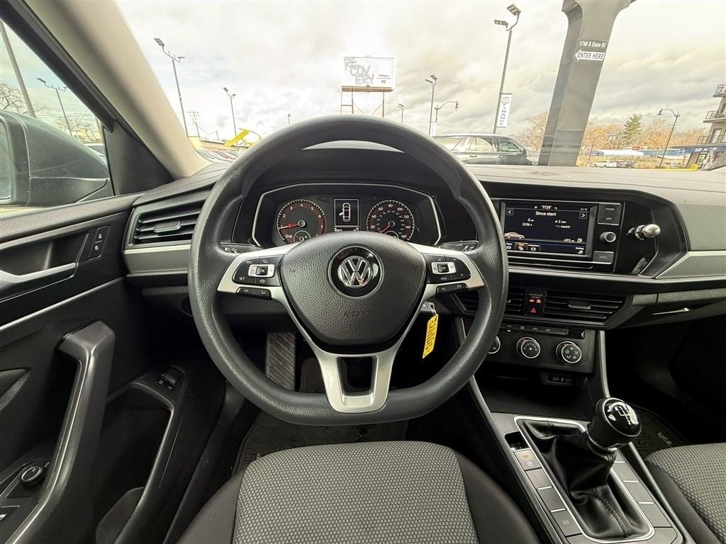 Volkswagen Jetta R-Line Manual 2021