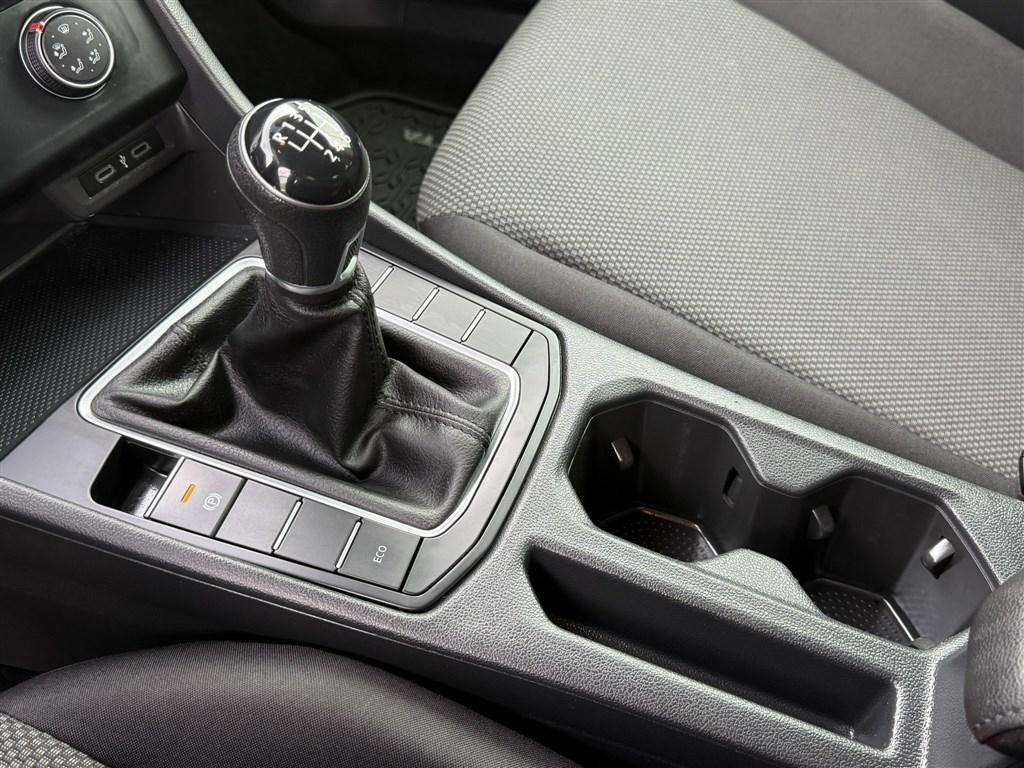 Volkswagen Jetta R-Line Manual 2021