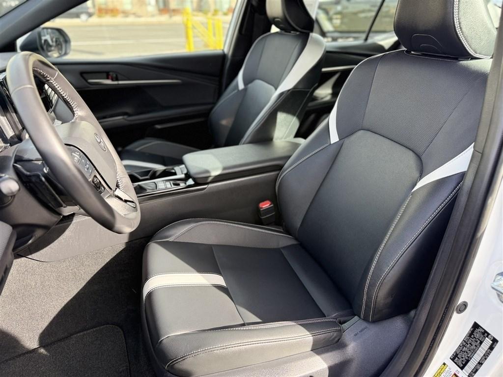 Toyota Camry XLE (Natl) 2025