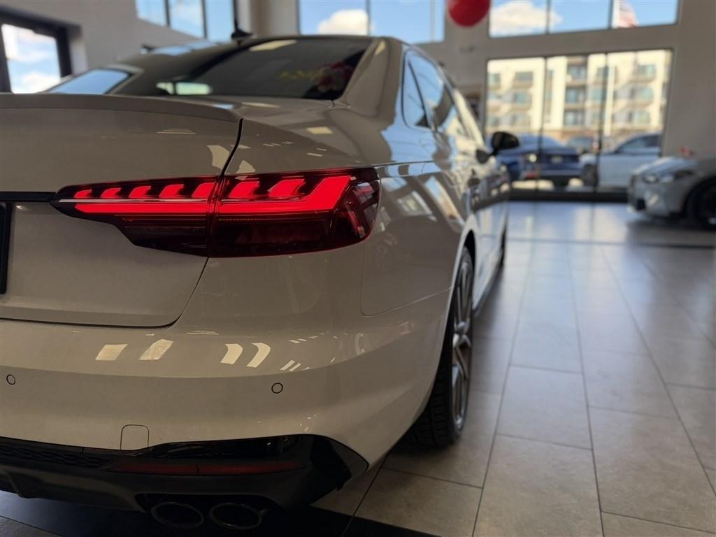 Audi S4 Sedan Premium Plus 3.0 TFSI quattro 2023