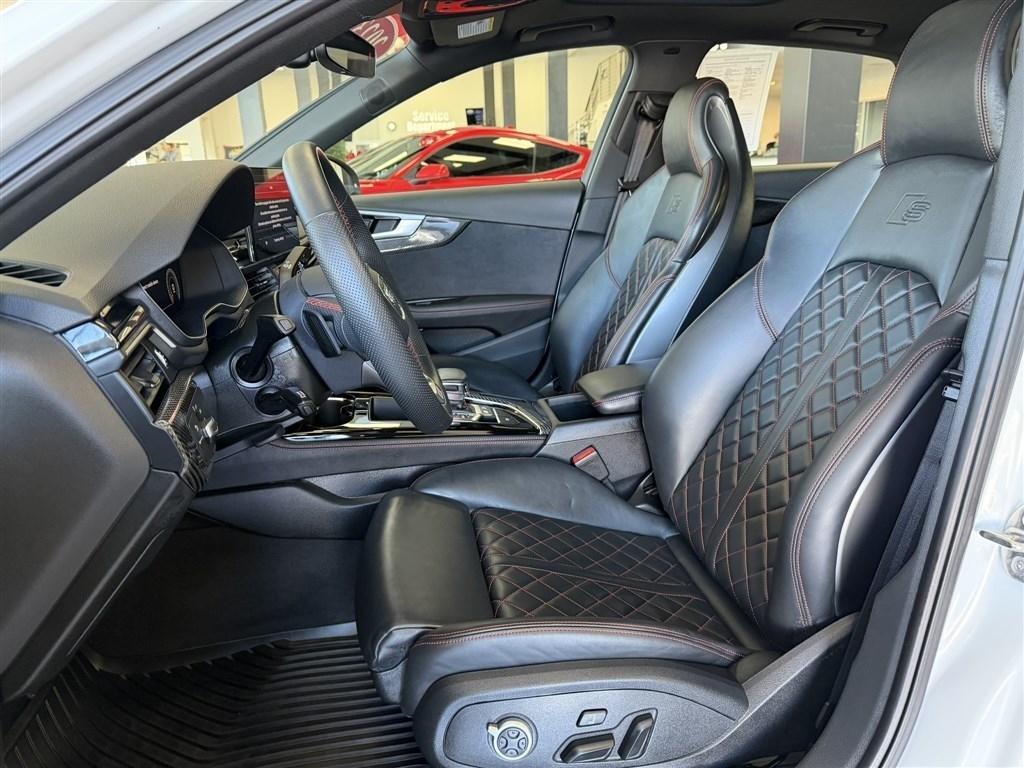 Audi S4 Sedan Premium Plus 3.0 TFSI quattro 2023