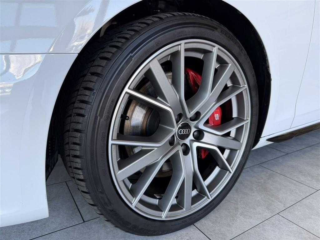 Audi S4 Sedan Premium Plus 3.0 TFSI quattro 2023