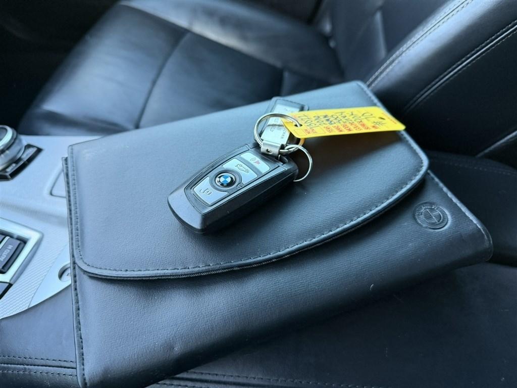 BMW 5 Series 4dr Sdn 535i xDrive AWD 2016