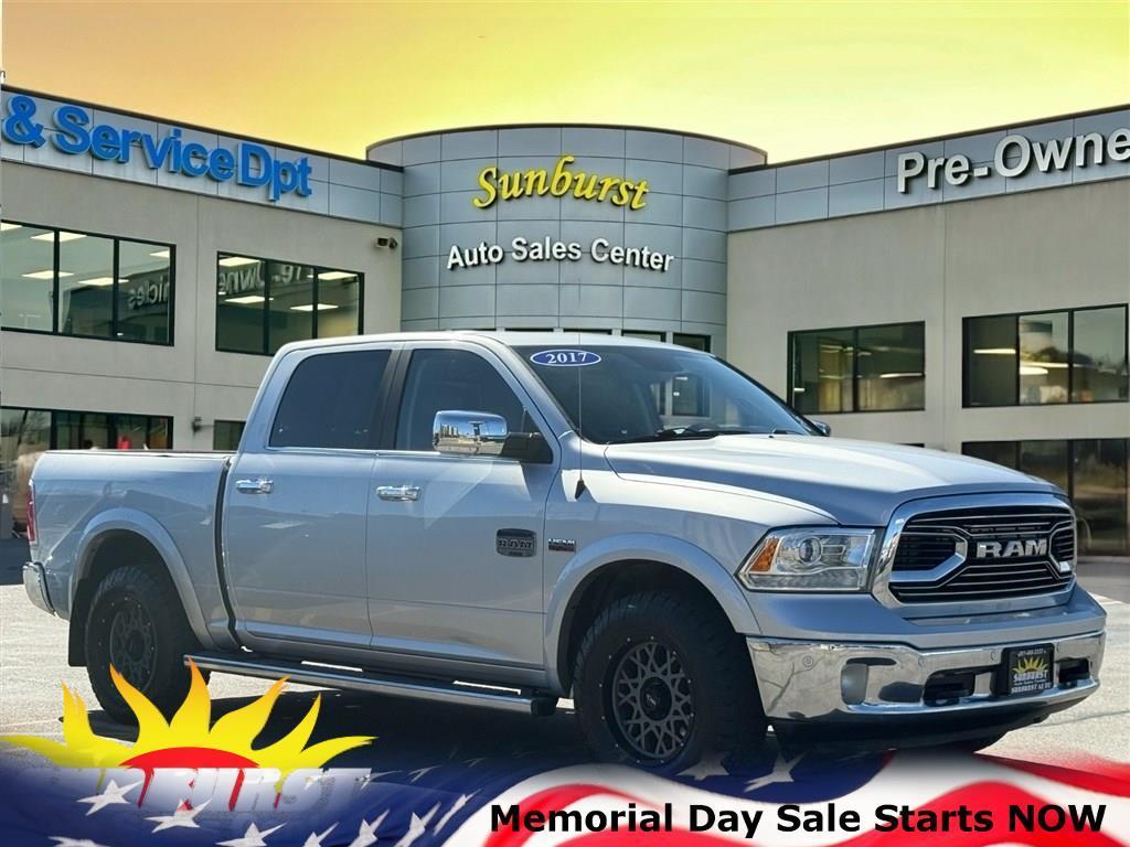 2017 RAM 1500 Longhorn Crew Cab 4WD SWB