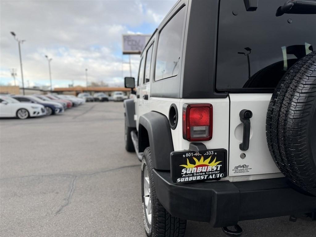 Jeep Wrangler Unlimited 4WD 4dr Sport 2013