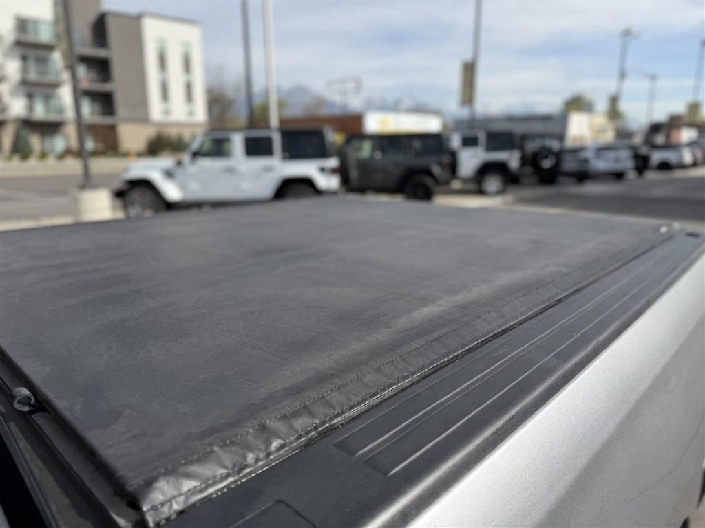 RAM 1500 Big Horn/Lone Star 4x4 Crew Cab 5'7" Box 2019