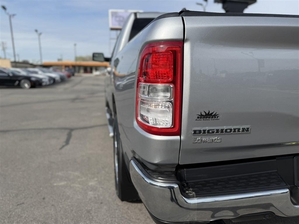 RAM 1500 Big Horn/Lone Star 4x4 Crew Cab 5'7" Box 2019