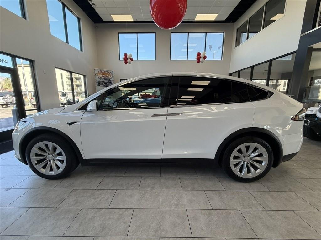 Tesla Model X Long Range AWD 2021