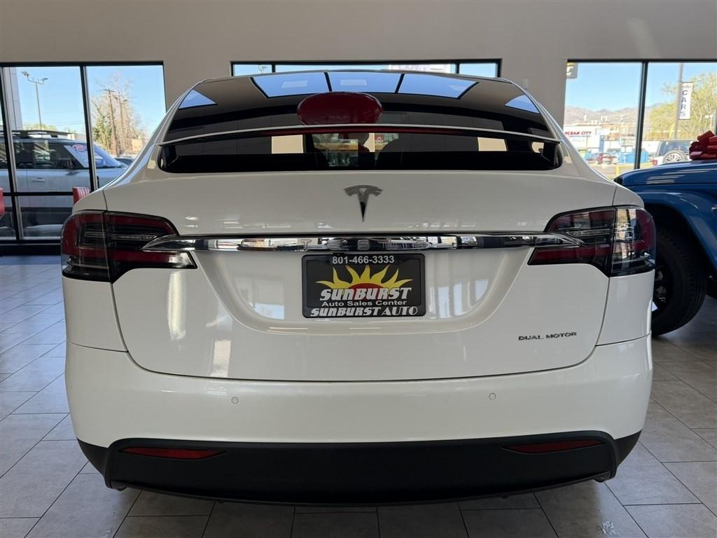 Tesla Model X Long Range AWD 2021