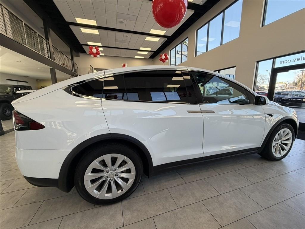 Tesla Model X Long Range AWD 2021