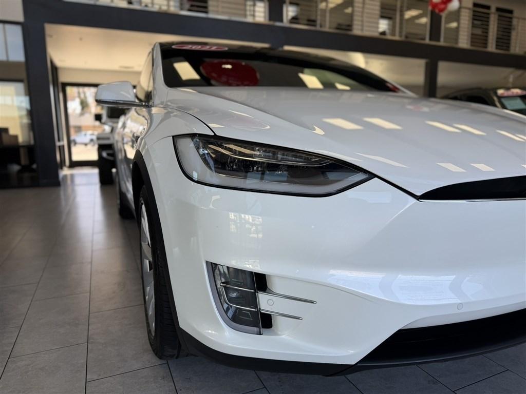 Tesla Model X Long Range AWD 2021