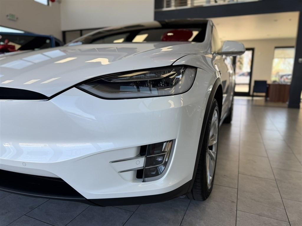 Tesla Model X Long Range AWD 2021