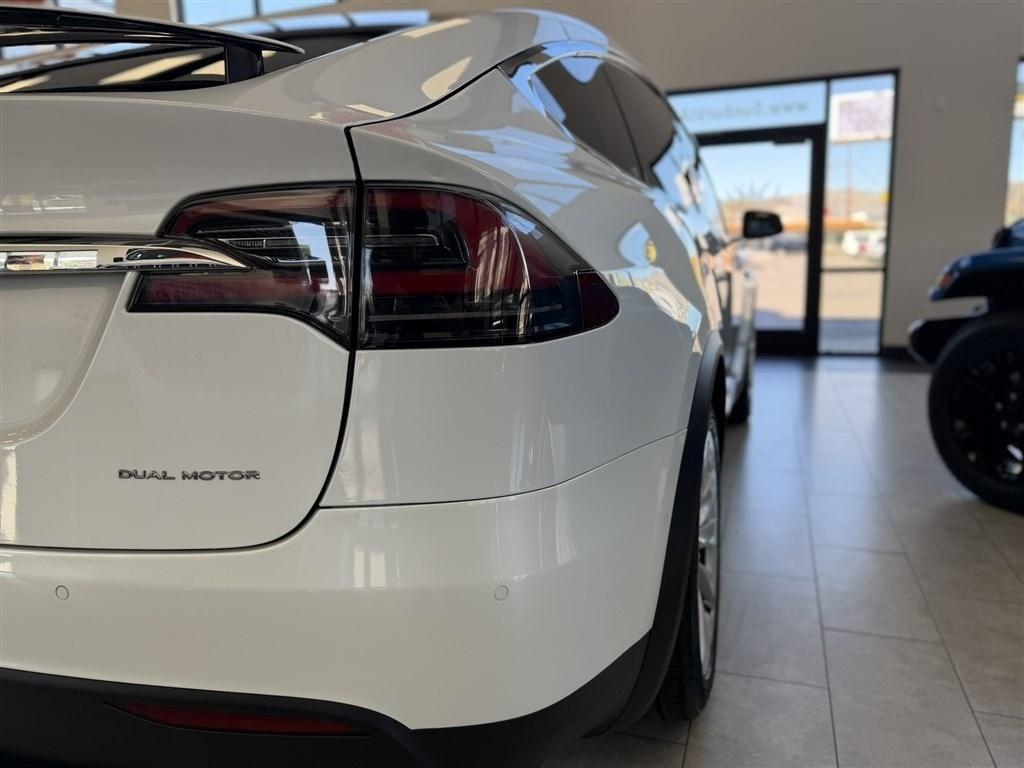 Tesla Model X Long Range AWD 2021