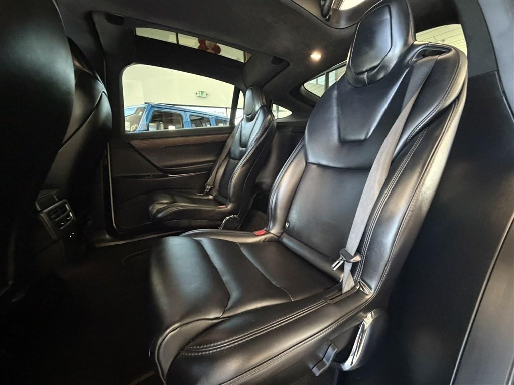 Tesla Model X Long Range AWD 2021