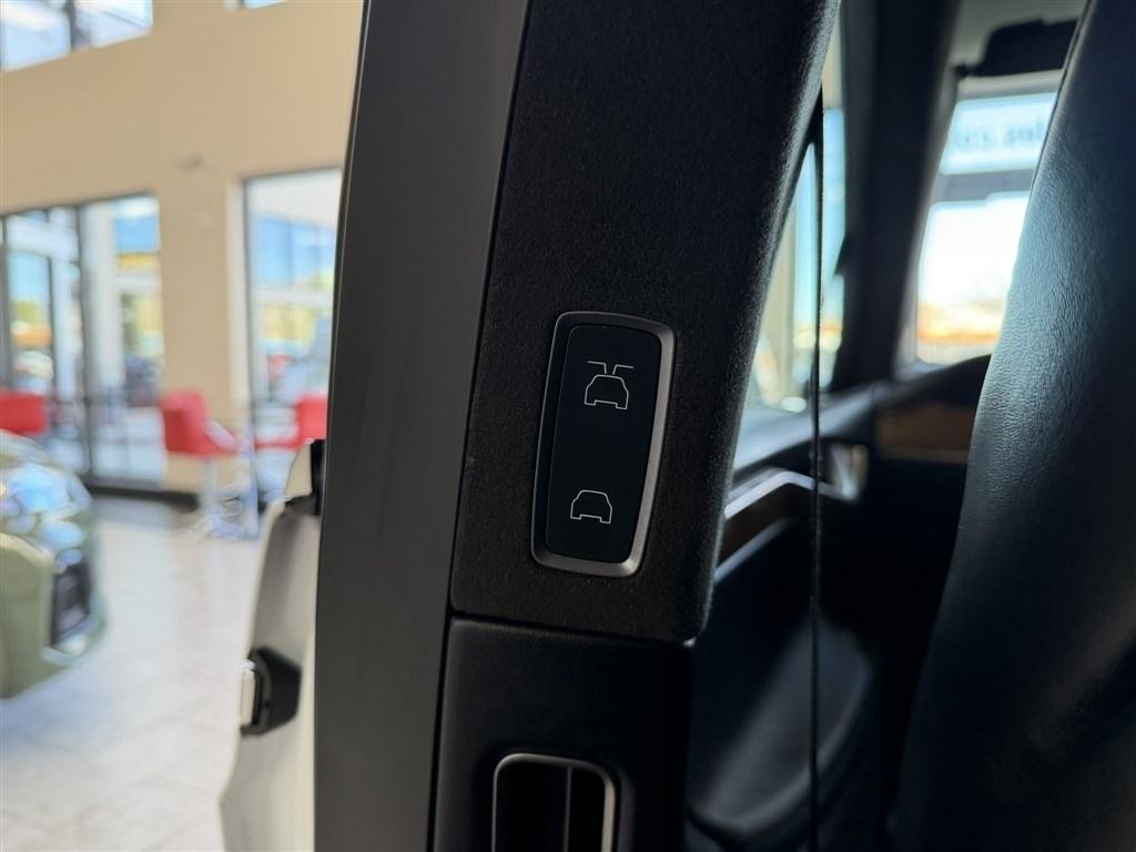 Tesla Model X Long Range AWD 2021