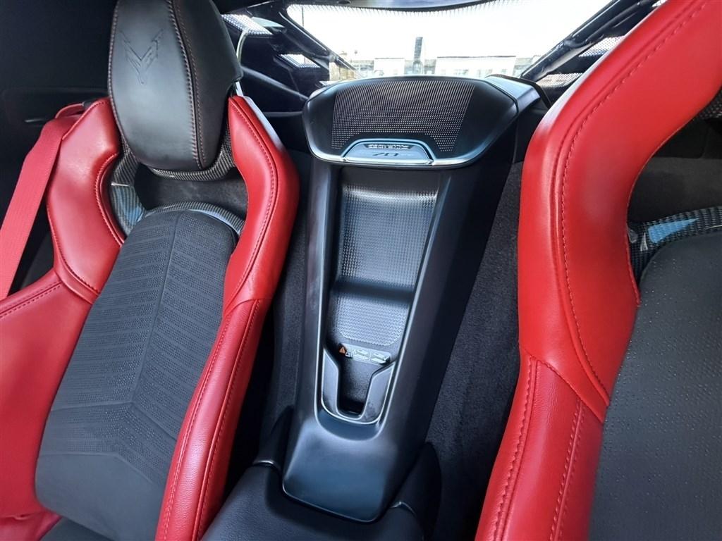 Chevrolet Corvette 2dr Stingray Cpe w/2LT 2023