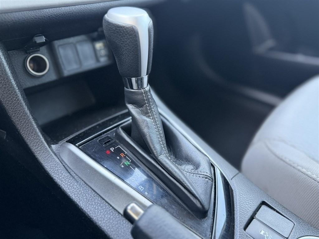 Toyota Corolla 50th Anniversary Special Edition CVT (Natl) 2017