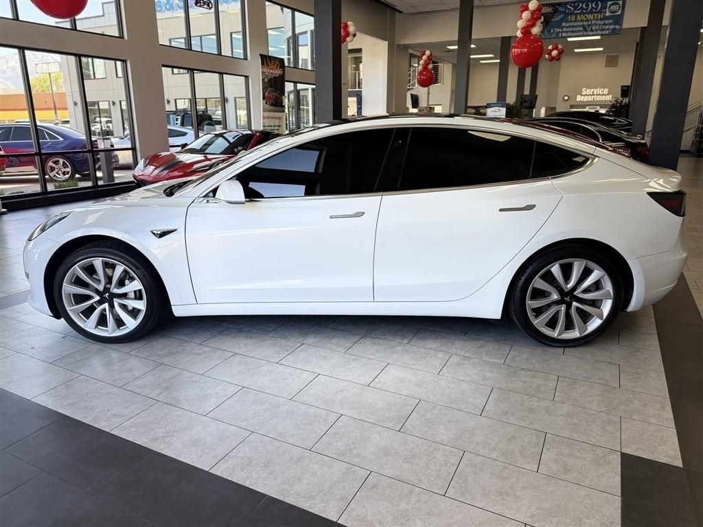 Tesla Model 3 Standard Range Plus RWD 2019