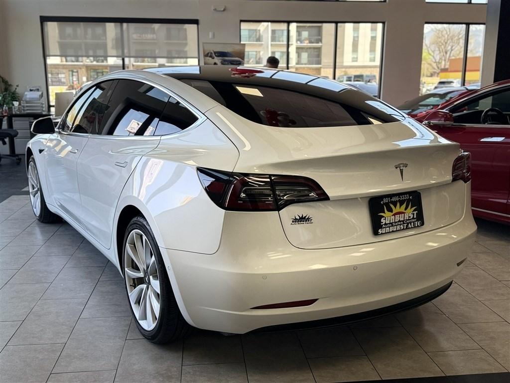 Tesla Model 3 Standard Range Plus RWD 2019
