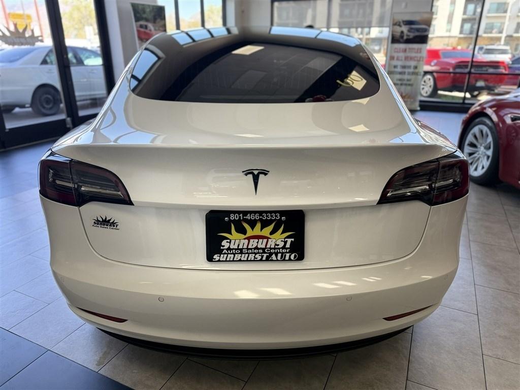 Tesla Model 3 Standard Range Plus RWD 2019