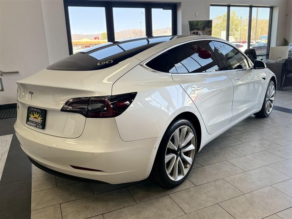 Tesla Model 3 Standard Range Plus RWD 2019